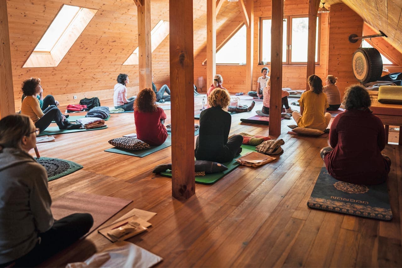 Joga viježbe i joga radionice